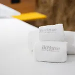 Alojamento de Acomodação e Pequeno-almoço Behome 4*