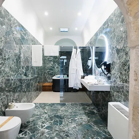 Behome 4* Trani