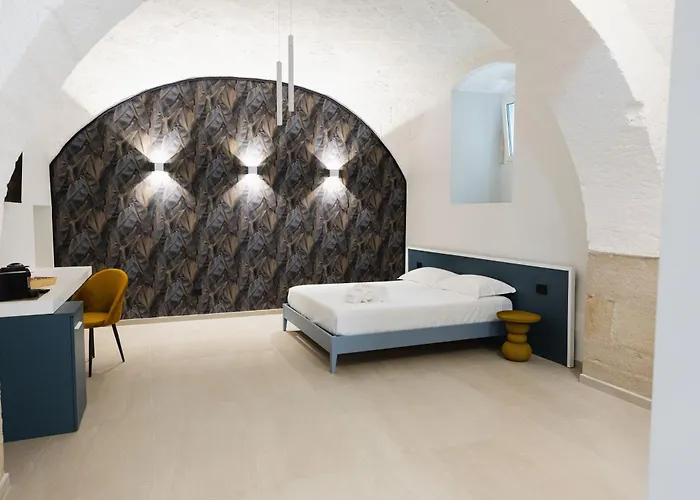 Behome לינה וארוחת בוקר 4*