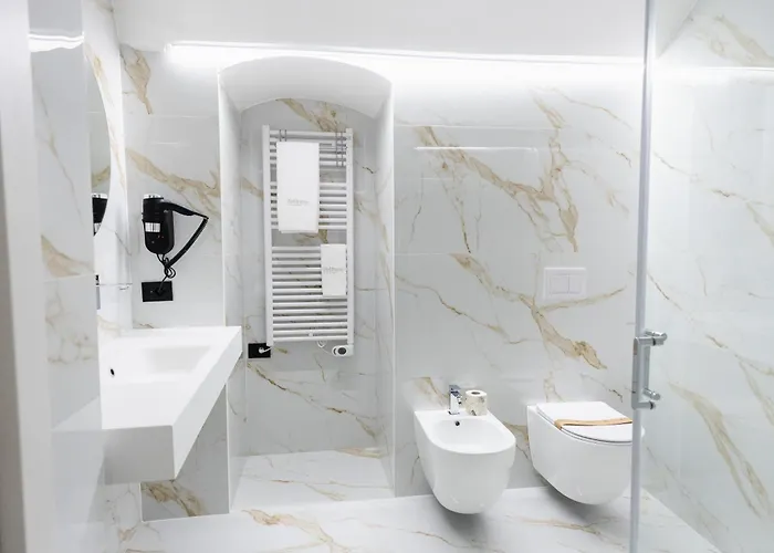 Behome Bed & Breakfast 4*